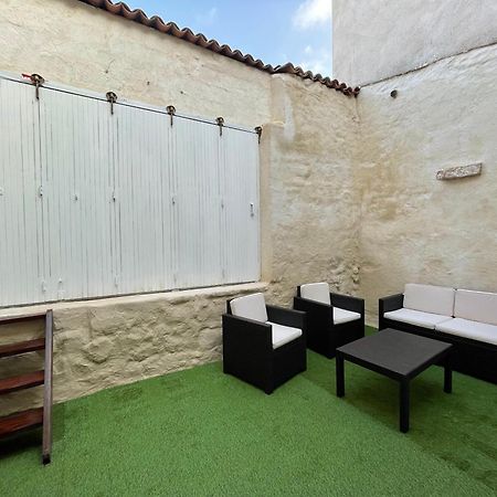 Villa La Carrée des Amis à Lusignan Extérieur photo
